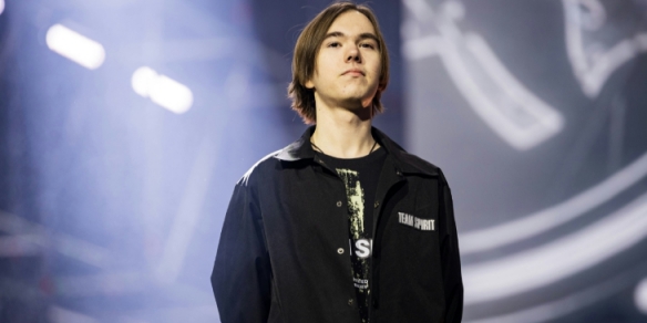 开玩笑的！ Shanks 对拳击冠军Jezeri的正义一击得分， Anyone's Legend 击败 Team WE 3-1